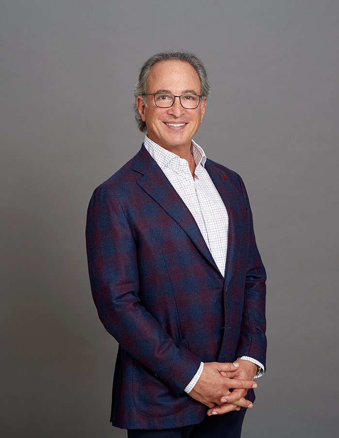 Jan Burman accepts ABLI Lifetime Achievement Award