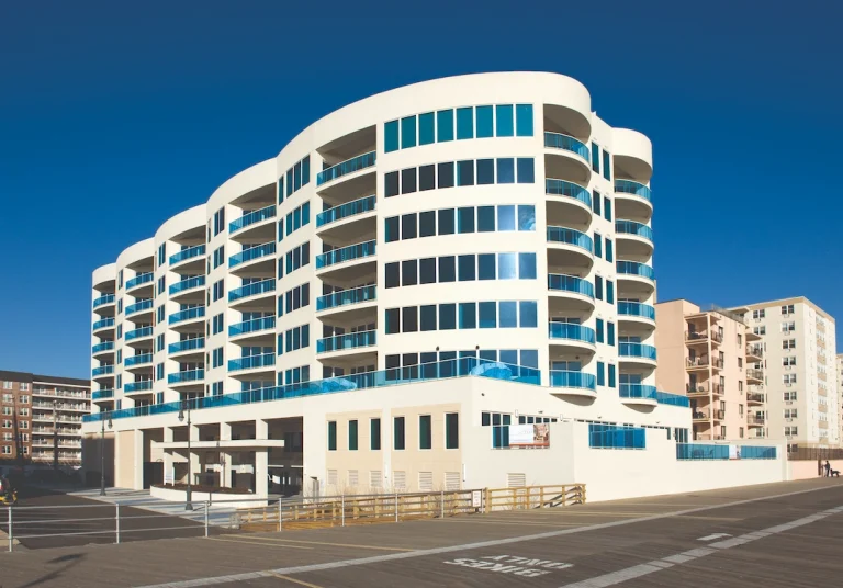 B2K Development Aqua on the Ocean