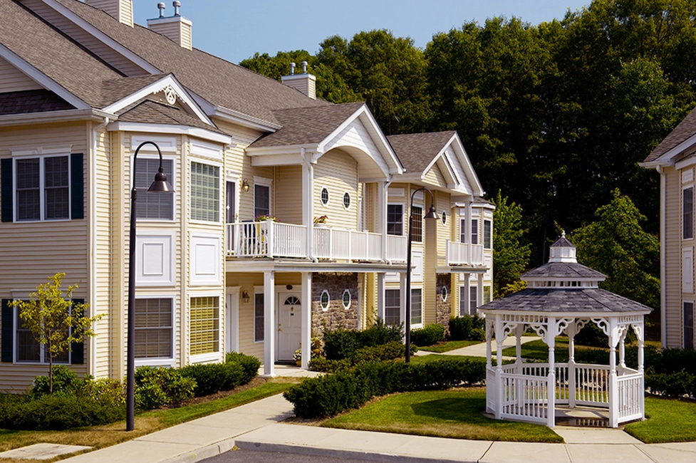 The Seasons at Plainview