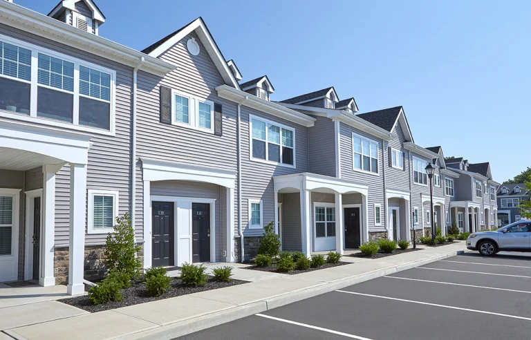 Sutton Landing at Deer Park B2K Real Estate Development - Long Island, New York